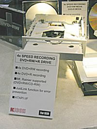 ����չʾ4����DVD+R/+RW����